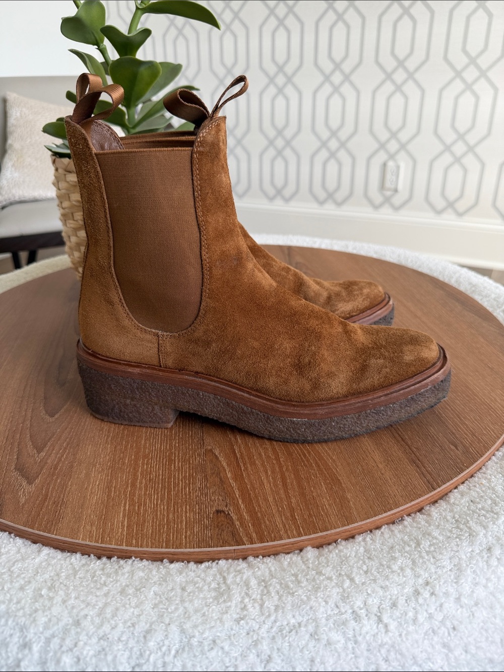 Loeffler Randall Suede Chelsea Boots Brown Size 9 Platform Lug Sole like new/new